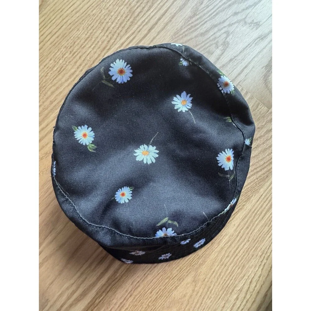 Alice & Olivia‎ Black Daisy Bucket Reversible Hat